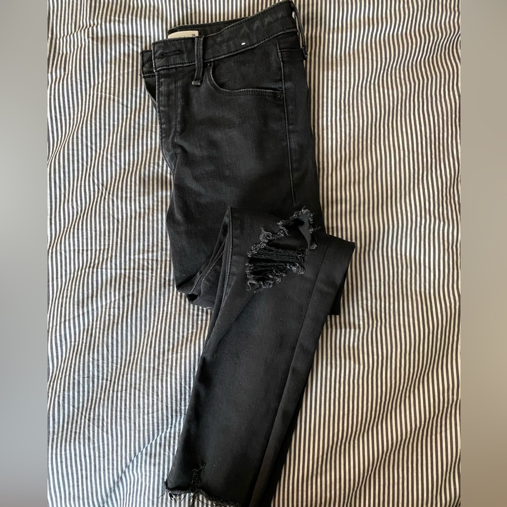 Abercrombie High Rise Super Skinny Ankle Jean